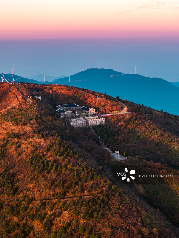 航拍湖南涟源龙山风电场风光图片素材