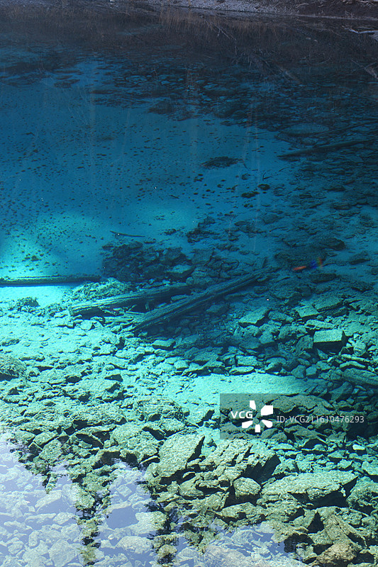 冬日九寨沟景区五彩池图片素材