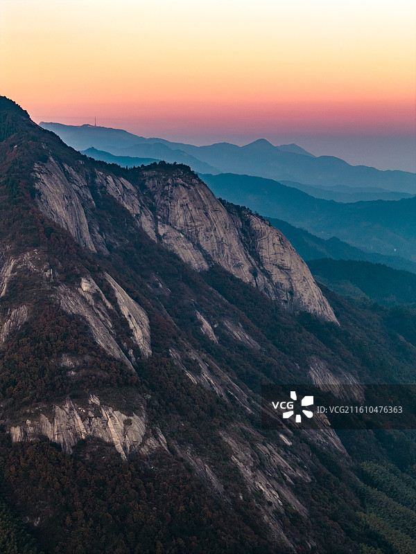 航拍湖南衡阳南岳雷钵峰日落风光图片素材