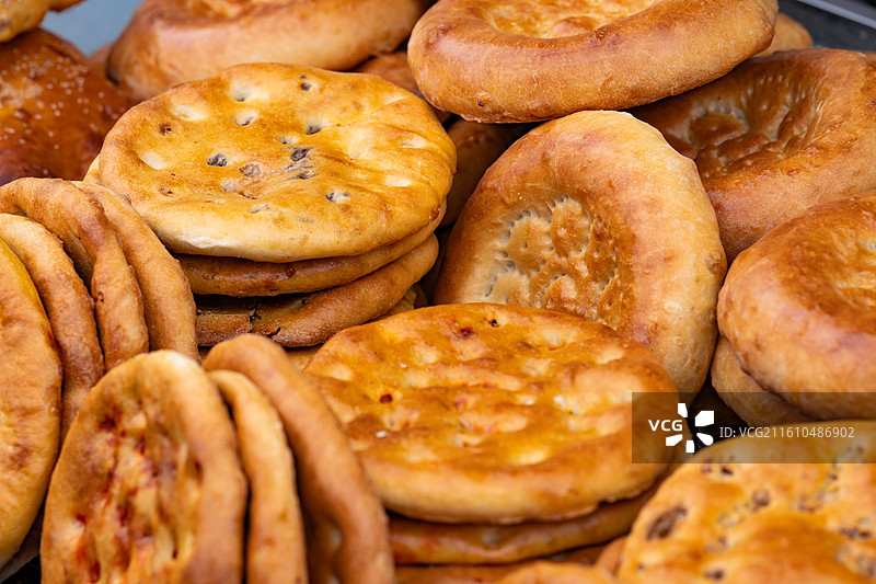 新疆特色美食 烤馕饼 芝麻馕 玫瑰囊 牛奶馕图片素材