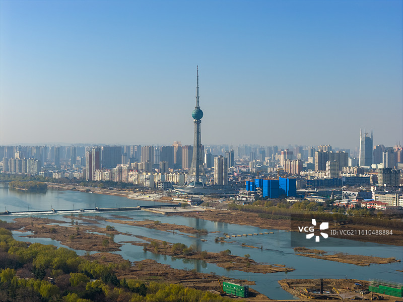 航拍河南省洛阳市洛浦公园冬日户外风光图片素材