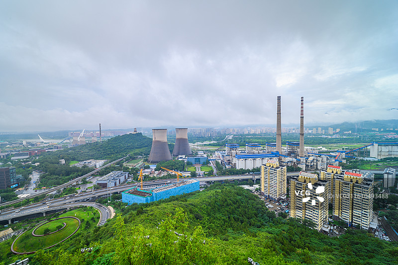 北京夏季雨后石景山首钢园图片素材