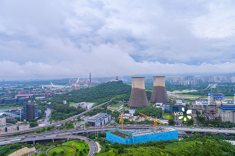 北京夏季雨后石景山首钢园图片素材