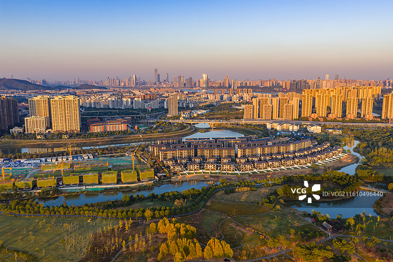 航拍湖南长沙洋湖湿地公园日落风光图片素材