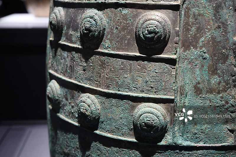 上海博物馆东馆展品--蟠龙纹镈（春秋中期）图片素材