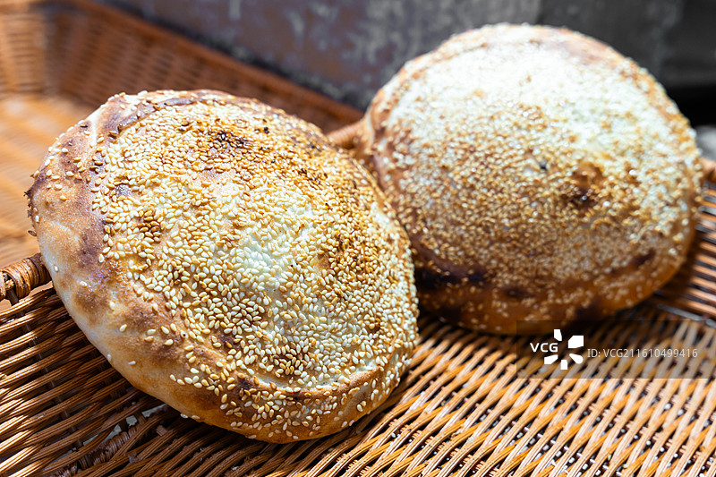 河南登封芝麻烧饼 特写 美食 面食 芝麻 锅盔 炊饼图片素材