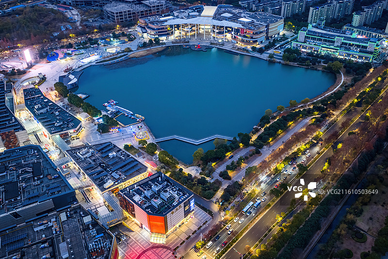 仙林杉湖夜色，江苏南京图片素材
