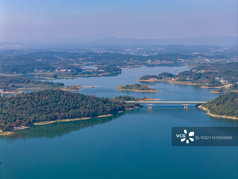 航拍湖南湘潭市湘乡市水府庙水库图片素材