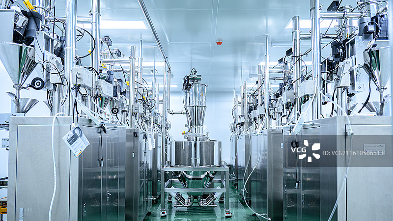 食品包装车间的生产设备图片素材