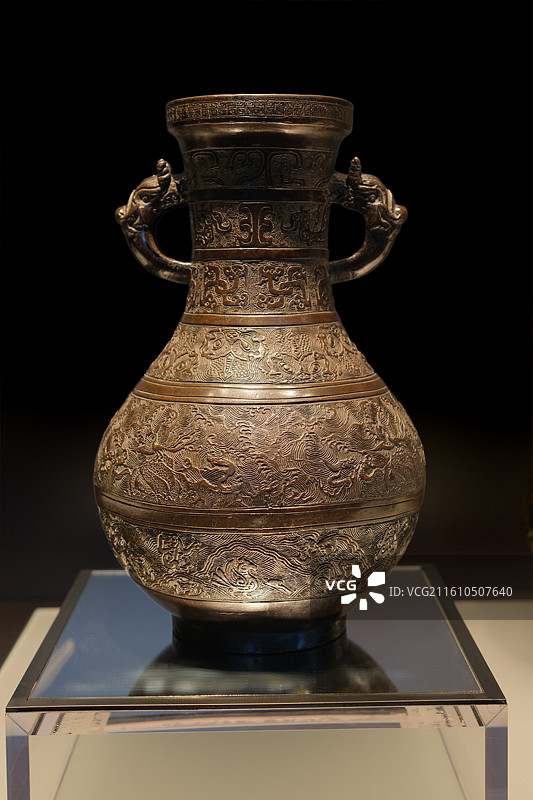 南宋乾道九年 税记款铜瓶，融古烁新：宋元明清铜器的复古与创新图片素材