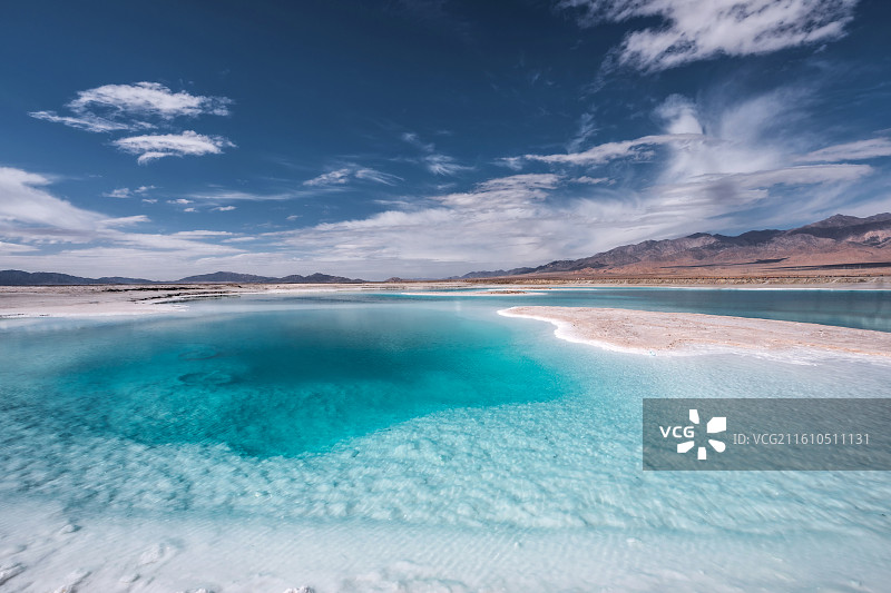 美丽的大柴旦翡翠湖图片素材