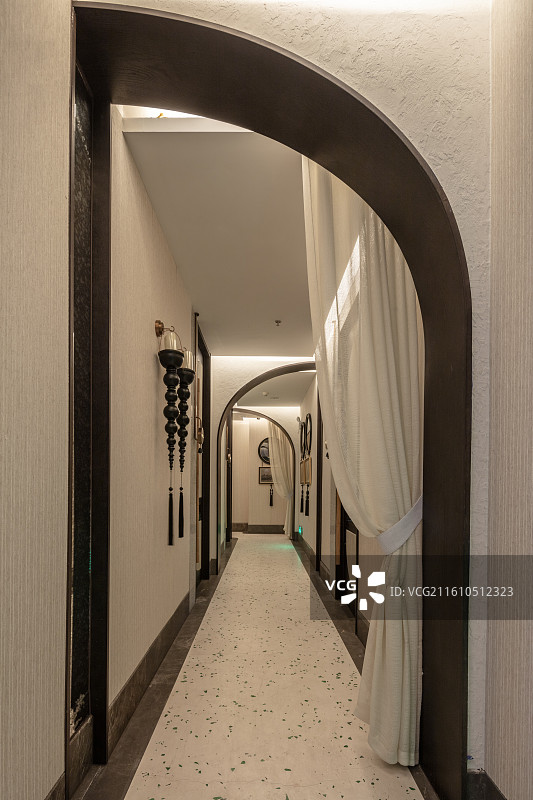 SPA 护理区通道与帘幕隔断设计图片素材