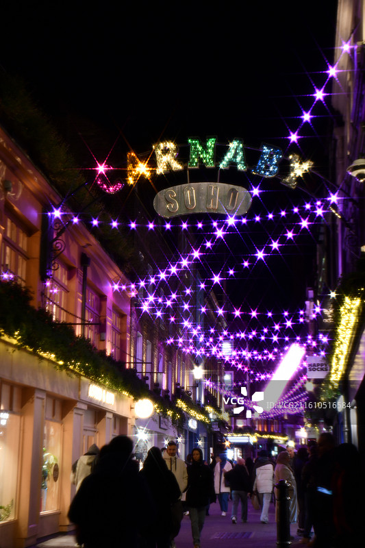 Carnaby Street嘉奈芘街道位于伦敦的苏豪区Soho 近牛津街Oxford St、图片素材