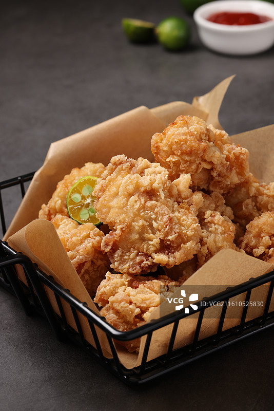 唐扬日式炸鸡块图片素材