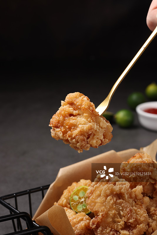 唐扬日式炸鸡块图片素材