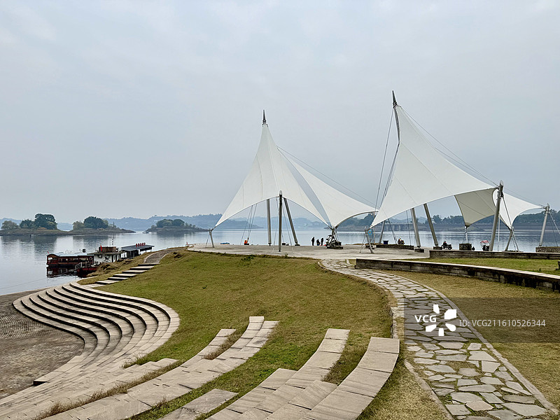 重庆长寿湖广场游船码头风景图片素材