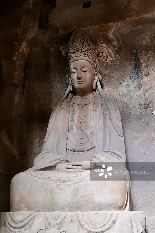 四川资阳安岳石刻毗卢洞千佛洞西方三圣及18罗汉造像图片素材