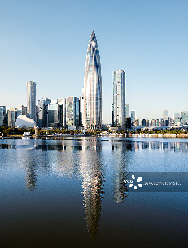 华润大厦倒影图片素材