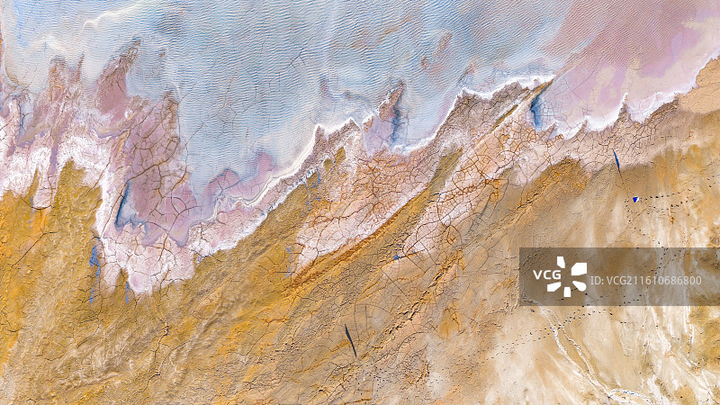 湖北省黄石市大冶铜山口村尾矿湖冬季五颜六色湖面及周边景象航拍图片素材