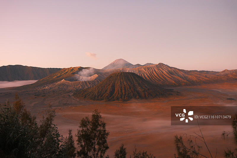 布罗莫火山图片素材