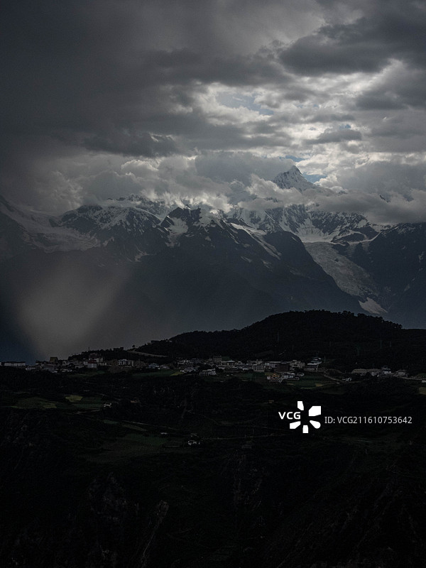 梅里雪山图片素材
