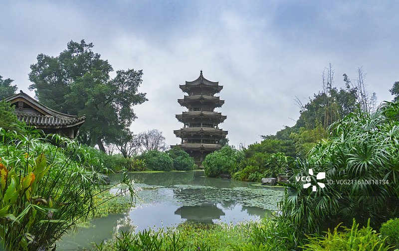 五粮液酒厂安乐神泉图片素材