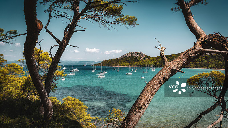 海上船只对天的高角度视图图片素材