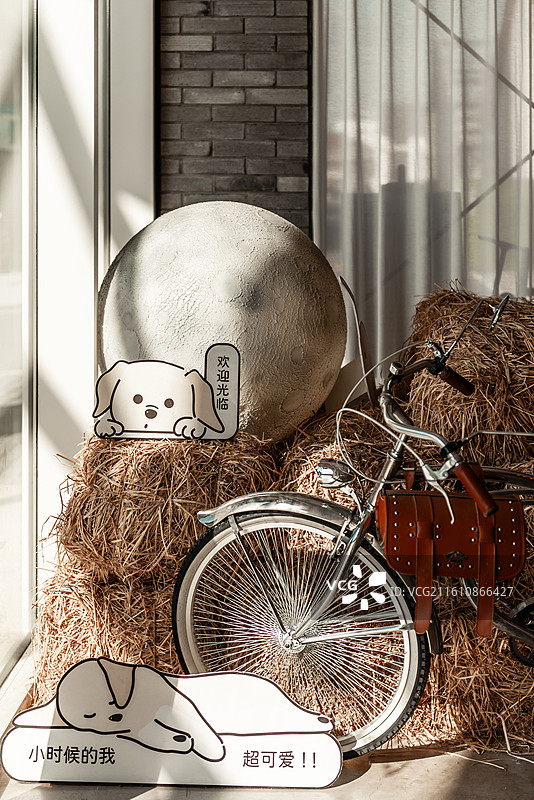 浙江嘉兴市海盐县沈荡镇沈荡谷仓书店图片素材