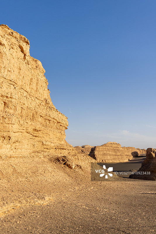 甘肃酒泉敦煌世界地质公园雅丹景区 魔鬼城雅丹地貌风光图片素材