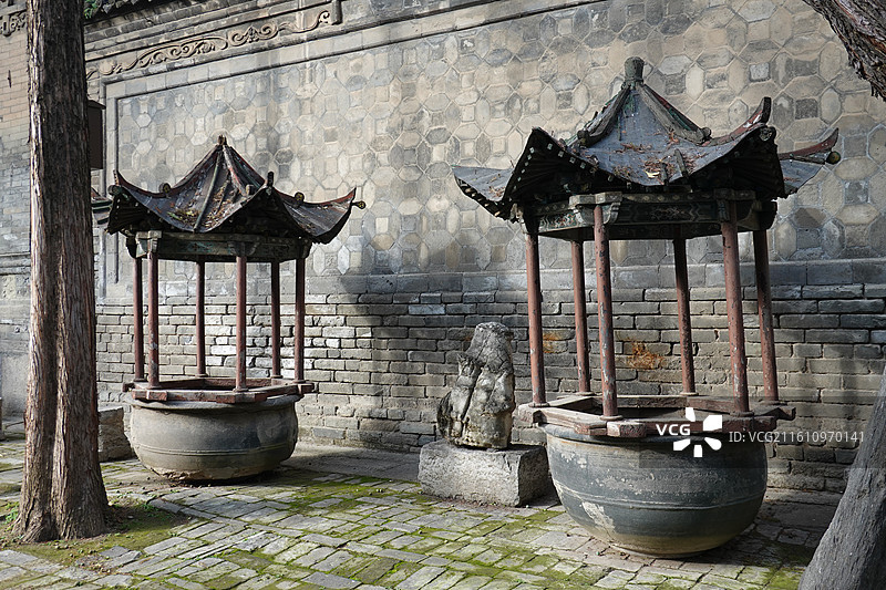 陕西省西安市西安回民街化觉巷西安清真大寺：礼拜大殿东侧小亭子图片素材