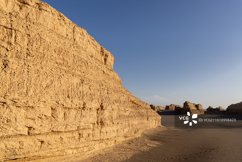 甘肃酒泉敦煌世界地质公园雅丹景区 魔鬼城雅丹地貌风光图片素材
