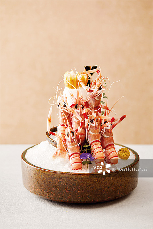 鳌虾、刺身、海鲜、日料、精致摆盘的鳌虾图片素材