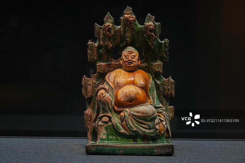 明三彩琉璃弥勒坐像图片素材