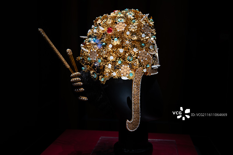 隋炀帝皇后萧后凤冠复原件——扬州中国大运河博物馆藏图片素材