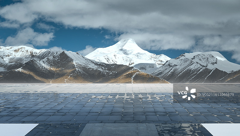 雪山下的地面广场，雪山背景，汽车广告背景，汽车背景，地面广场，南迦巴瓦峰，库拉岗日峰，珠峰图片素材
