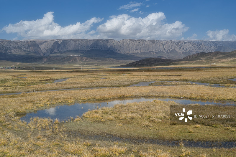 秋天甘南甘加秘境白石崖图片素材