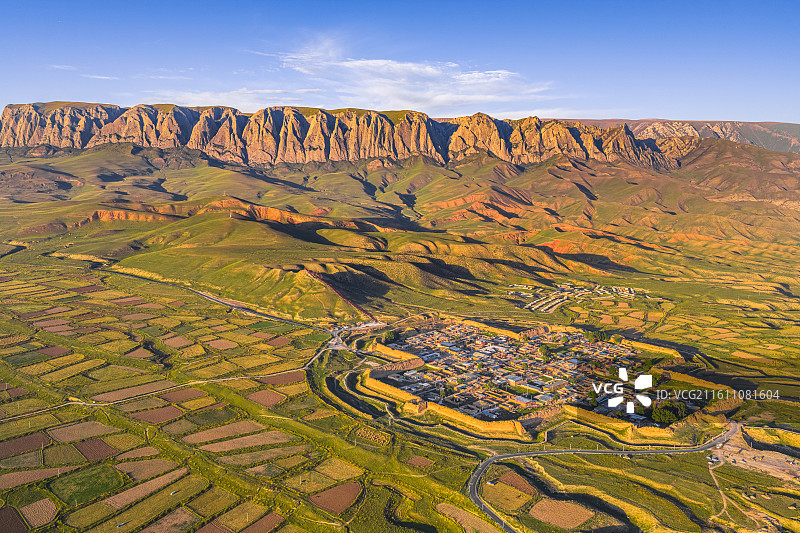 航拍甘肃甘南甘加秘境八角城图片素材