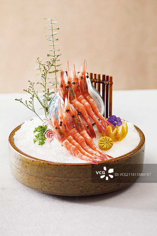 甜虾、北极甜虾、刺身、海鲜、日料、精致摆盘的甜虾刺身图片素材