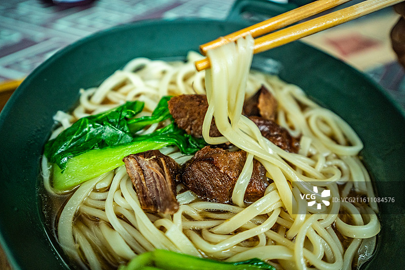 一碗清汤牛肉面图片素材