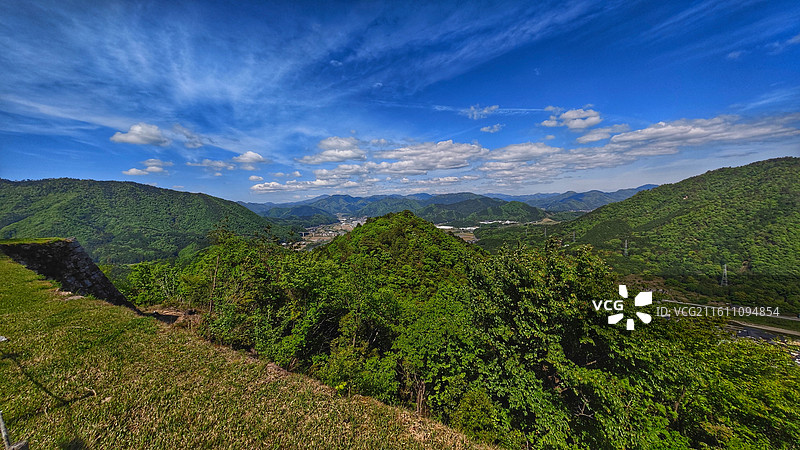 日本兵库县竹田遗迹是建于 1443 年左右的山城，别名虎卧城，因常现云海被称为 “天空之城”图片素材