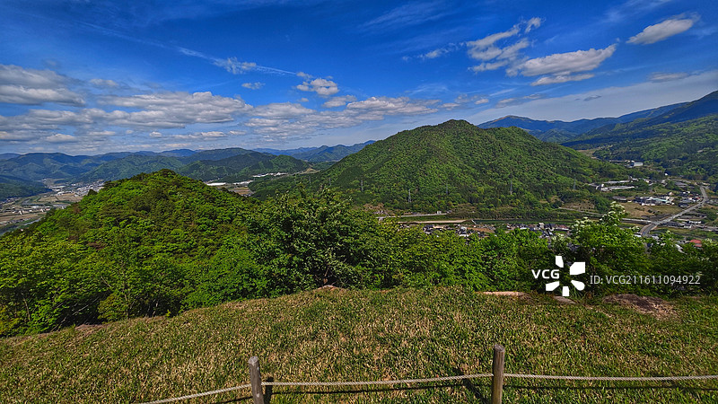 日本兵库县竹田遗迹是建于 1443 年左右的山城，别名虎卧城，因常现云海被称为 “天空之城”图片素材