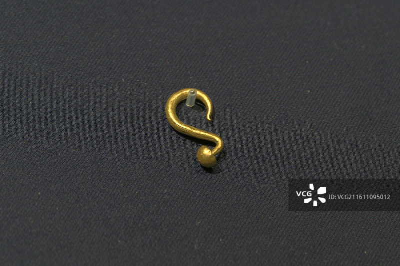 金耳环_明_江南水乡博物馆_江口沉银展图片素材