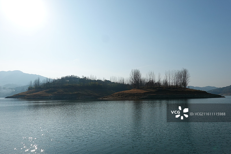 陕西省安康市汉江安康瀛湖风景区：安康水电厂水库图片素材