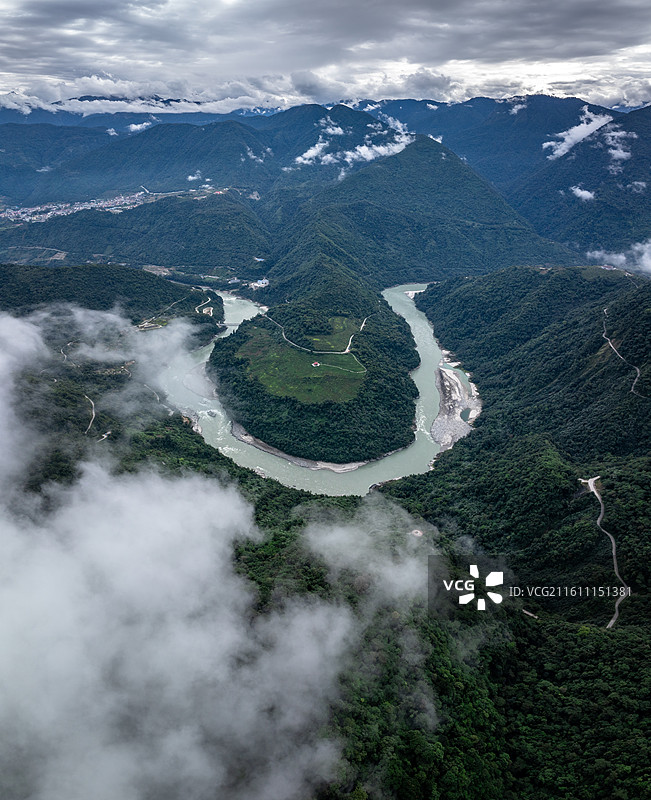 西藏墨脱果果塘大拐弯图片素材