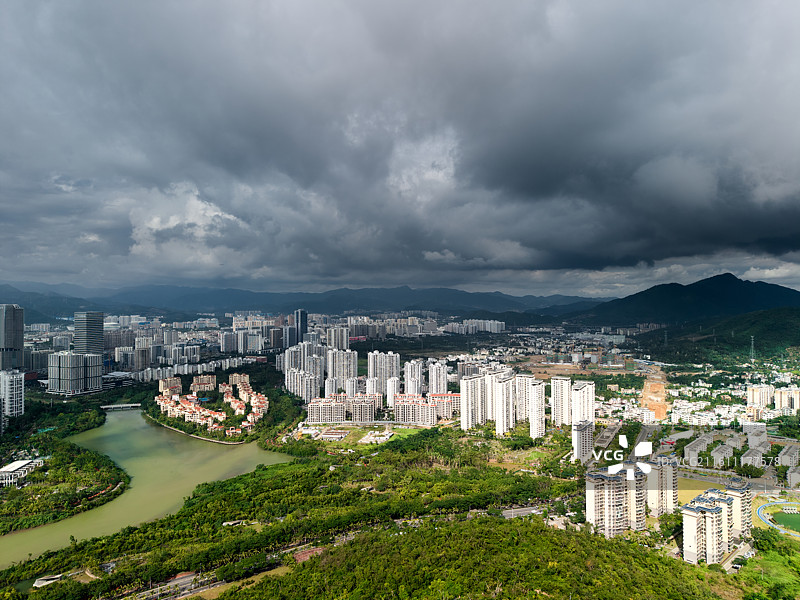 海南自贸港三亚临春岭森林公园航拍风景图片素材
