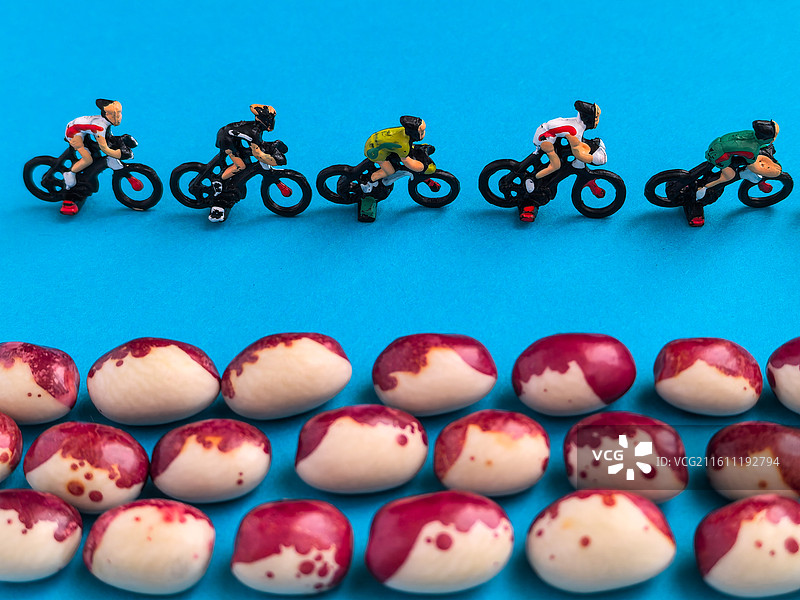 排排坐看比赛图片素材