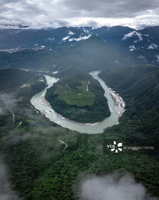 西藏墨脱果果塘大拐弯图片素材