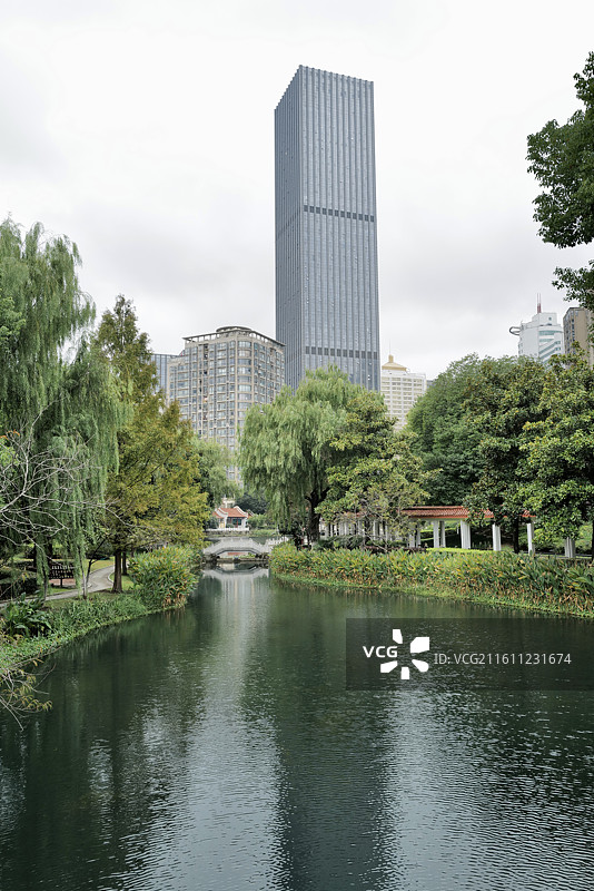 湖北武汉小南湖公园城市风光图片素材