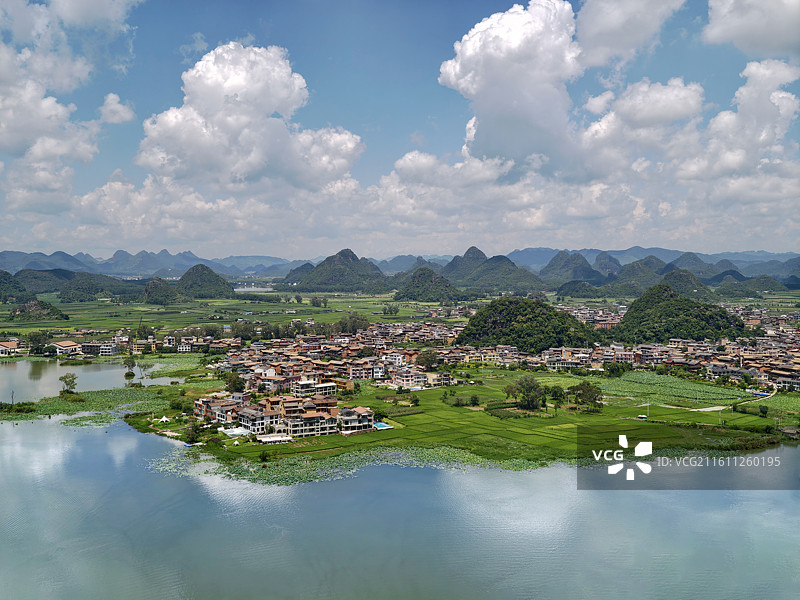 普者黑青龙山登高远望图片素材