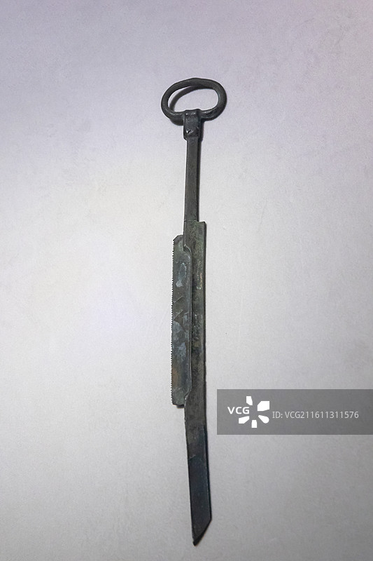 绍兴博物馆 青铜环首削  战国 1981年柯桥区平水镇剑灶村出土图片素材